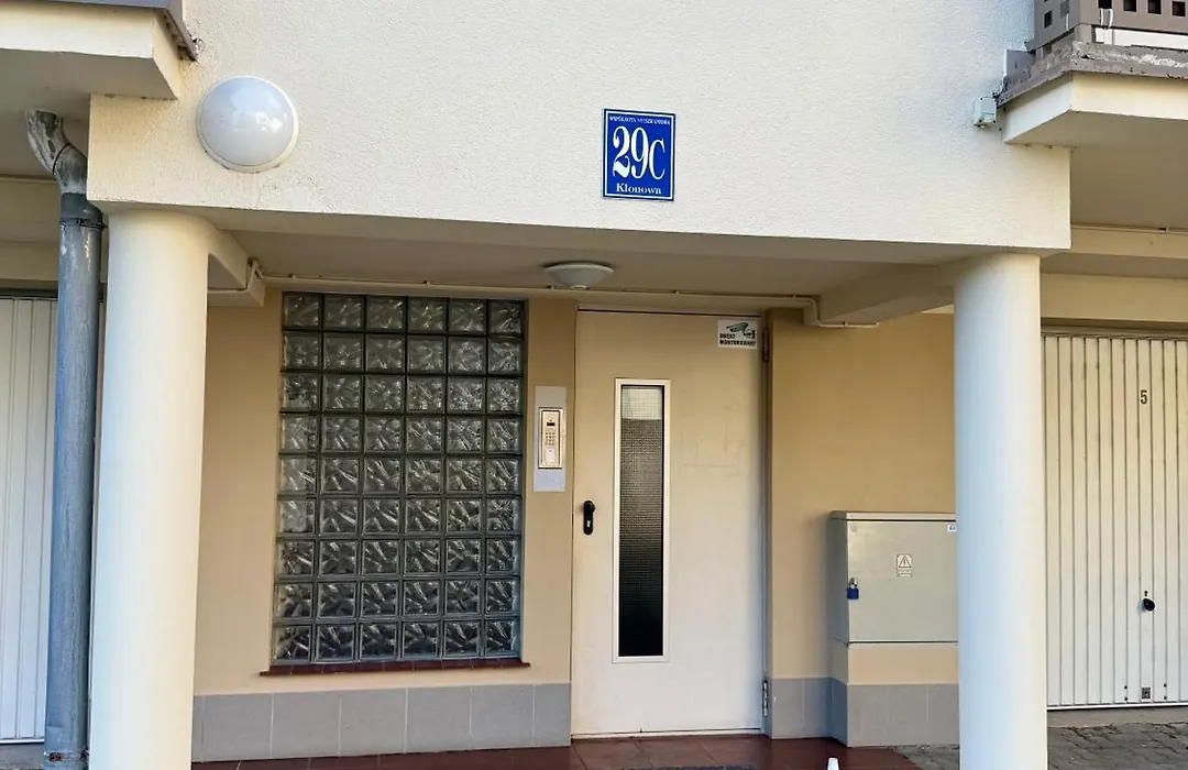 Apartament Klonowa Kołobrzeg przy morzu z garażem-1