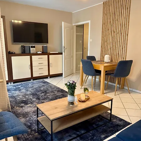 Apartament Klonowa Kołobrzeg przy morzu z garażem-2